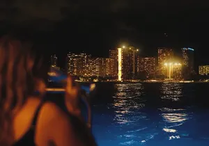 Waikiki to Diamondhead: Sunset BYOB Cruise