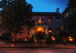 Savannah Strangled not Stirred Pub Crawl