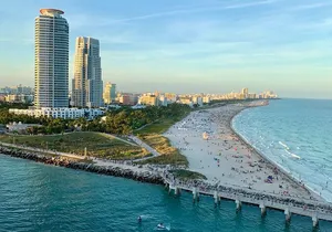 Magic Air Tours: Private Luxury Flight over Miami Beach
