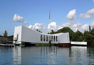 Pearl Harbor + Dole Plantation + Polynesian Center from Maui