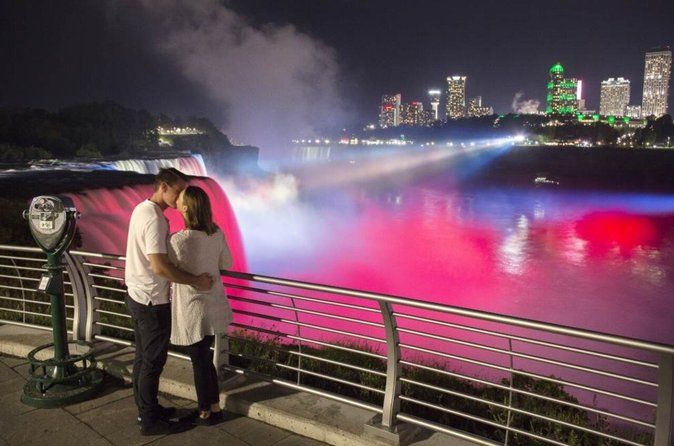 All-inclusive Niagara Evening Light Show & Boat Ride Tour