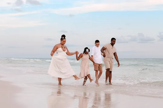 Private Vacation Photoshoot with Photographer in Key West
