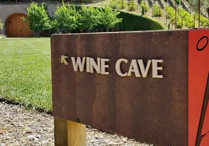 Sonoma Valley Wine Tasting Private Tour (6-Hour minimum)