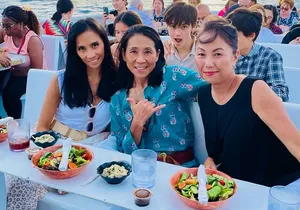 Sunset Dinner Cruise in Honolulu, Hawaii