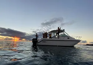 Private Sunset Luxury Cruise of Oahu