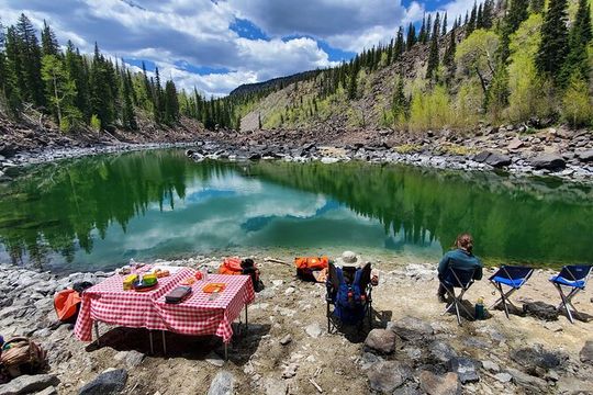Spectacular 8-Hour Guided Llama Hike with Lunch and Dinner