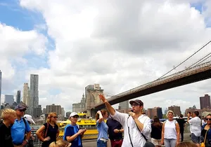Manhattan to Brooklyn NYC Walking Tour: Brooklyn Bridge and Dumbo in Spanish