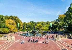 Falling in Love in NYC: Self-Guided Romantic Story Walk