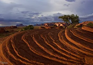 3.5 Hours Mystery Valley Group Tour