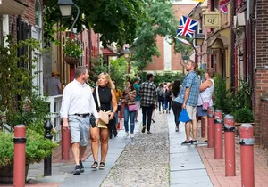 City Sightseeing Walking Tour – Founding Fathers and Mothers