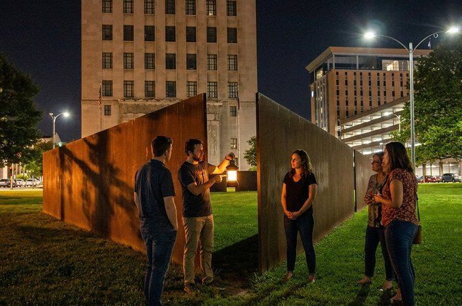 St Louis Ghost Tours: Sinister Sins & Shadows Ghost Tour