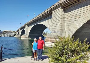 London Bridge and English Village Tour Small Group