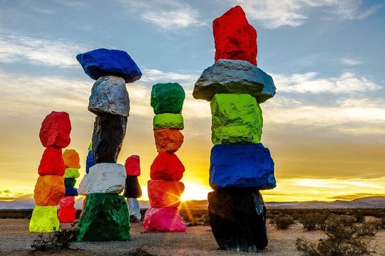 California Desert, Seven Magic Mountains and Las Vegas Sign