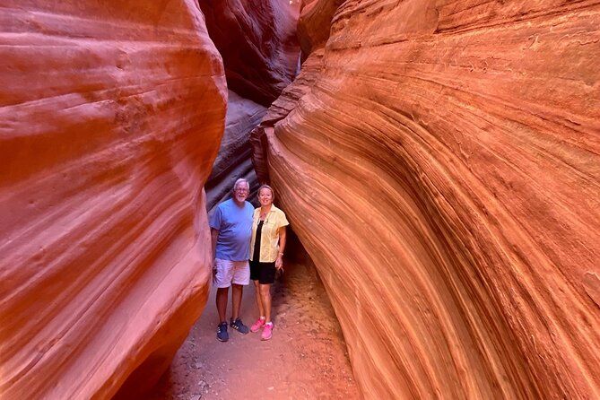Peekaboo Slot Canyon UTV and Hiking Adventure