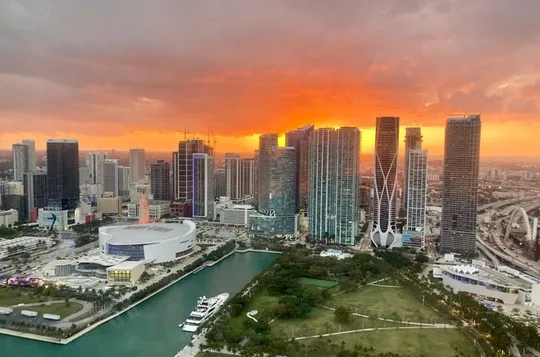 Sunset Miami Beach: Private Luxury 50-Min Airplane Flight Tour