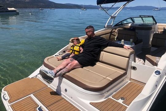 Half Day Luxury Yacht Class Tour on Lake Tahoe 4.5 hours