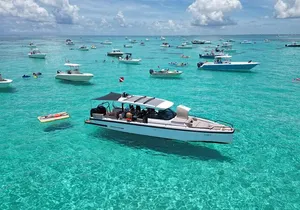 Miami Bay Discovery Private Yacht Cruise with Captain