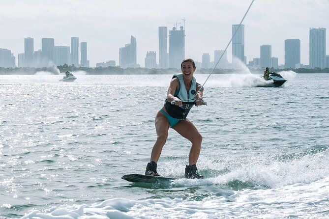 1-Hour Private Wakeboard Lesson in Miami Beach