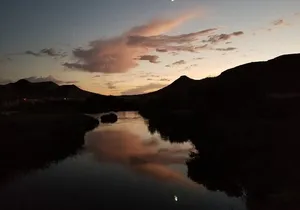 2-Hours Hiking Night Tour to Strip Views in Las Vegas