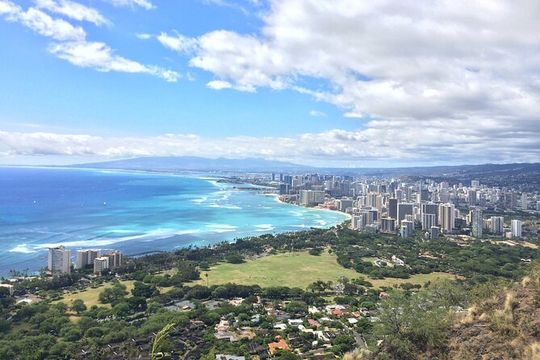 Diamond Head Hike [with Lennar's Malasada] [Starts at 7:00 a.m.]