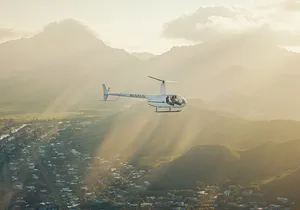 60 Minutes SHARED Helicopter Tour in Honolulu