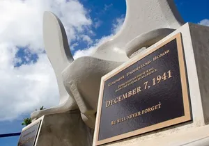 Pearl Harbor Early Access + USS Arizona & Historic Honolulu Tour