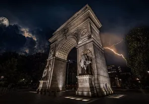 New York City Chilling Nightmares & Necromancy Ghost Tour