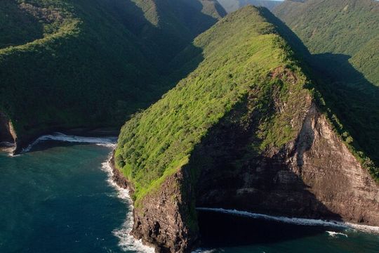 Kohala Waterfalls with Exclusive Landing Helicopter Tour