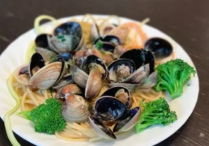 Cool New York City Exclusive: Pasta Cooking Class & Dinner -Greenwich Village