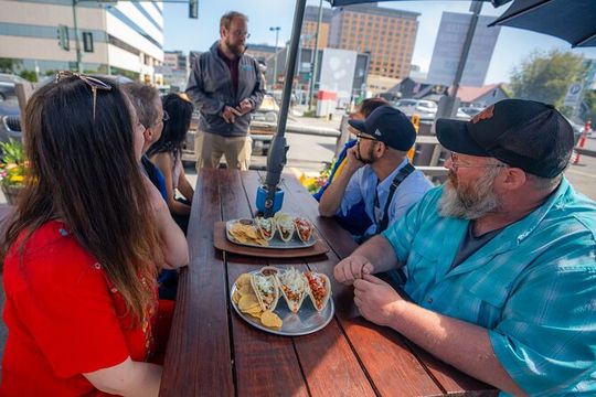 Anchorage Sightseeing and Food Tour - Winter and Summer