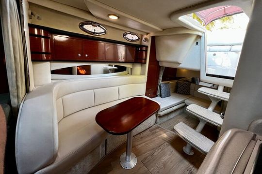 Private 4 Hours Sea Ray 34 Foot Yacht Rental in Miami