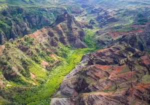 Day Trip from Oahu to Kauai: Waimea Canyon & Wailua River