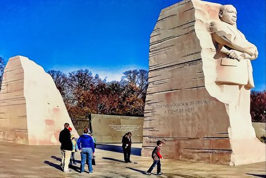 3-Hour Small Group Memorial Tour in Washington, D.C.