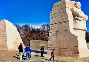 3-Hour Small Group Memorial Tour in Washington, D.C.