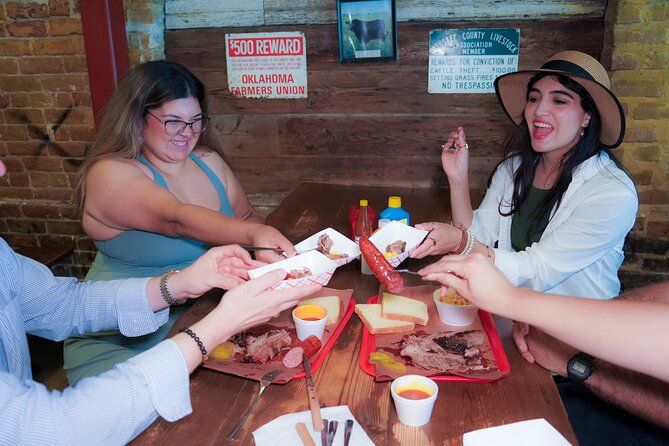 Austin Downtown Food Tour With BBQ Brisket and Peach Cobbler
