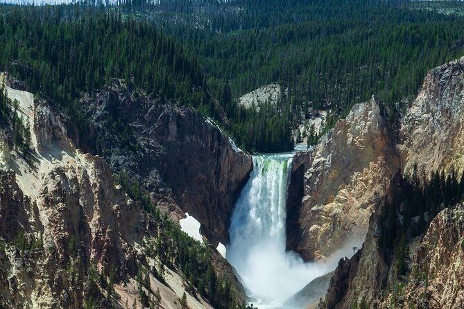 Full Day Best Of Yellowstone National Park Tour From Big Sky