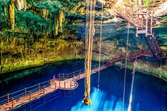 Chichén Itzá Premier Tour with Cenote Xunáan, Valladolid & Lunch