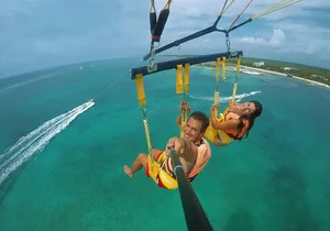 Parasailing in Playa del Carmen with transfer