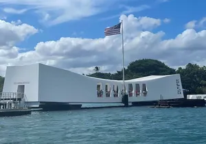 Deluxe Pearl Harbor USS Arizona Memorial and Honolulu City Tour