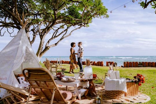 Oahu Beach Picnic: Private, Luxury Experience