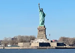 6 hour Bus tour and 1 hour Boat Ride by the Statue of Liberty