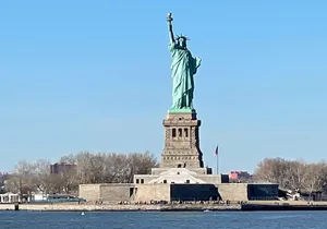6 hour Bus tour and 1 hour Boat Ride by the Statue of Liberty