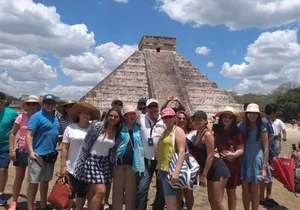 VIP tour to Chichén Itza, Hubiku & Ik Kil. Lunch and transportation included