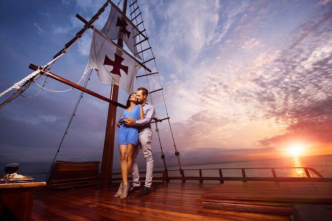 Romantic Dinner in the Spanish Galeon with Sax in Cancun. Lobster & Beef menu.