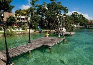 Magical BACALAR TOUR with Pontoon Boat ride. (Transportation + Breakfast + Food)