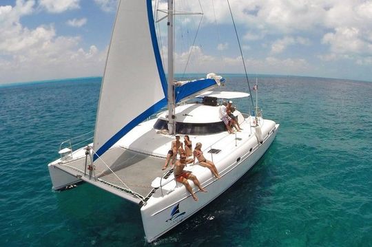 All Inclusive Caribbean adventure, reef snorkeling, Food & Drinks