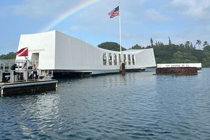 Private "Limousine" USS Arizona Memorial & Cultural Honolulu Tour