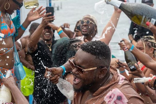 Adults only Hip Hop Sessions Boat Party Cancun