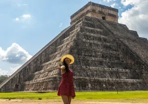 Early morning Chichen Itza Tour: Cenote and Tequila Tasting