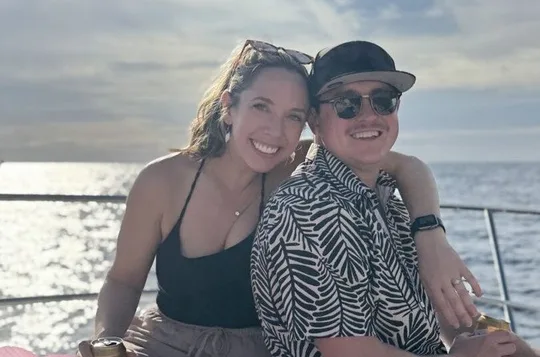 Private Cabo Sunset Yacht Tour: Dinner, Drinks & Arch 1-20 ppl